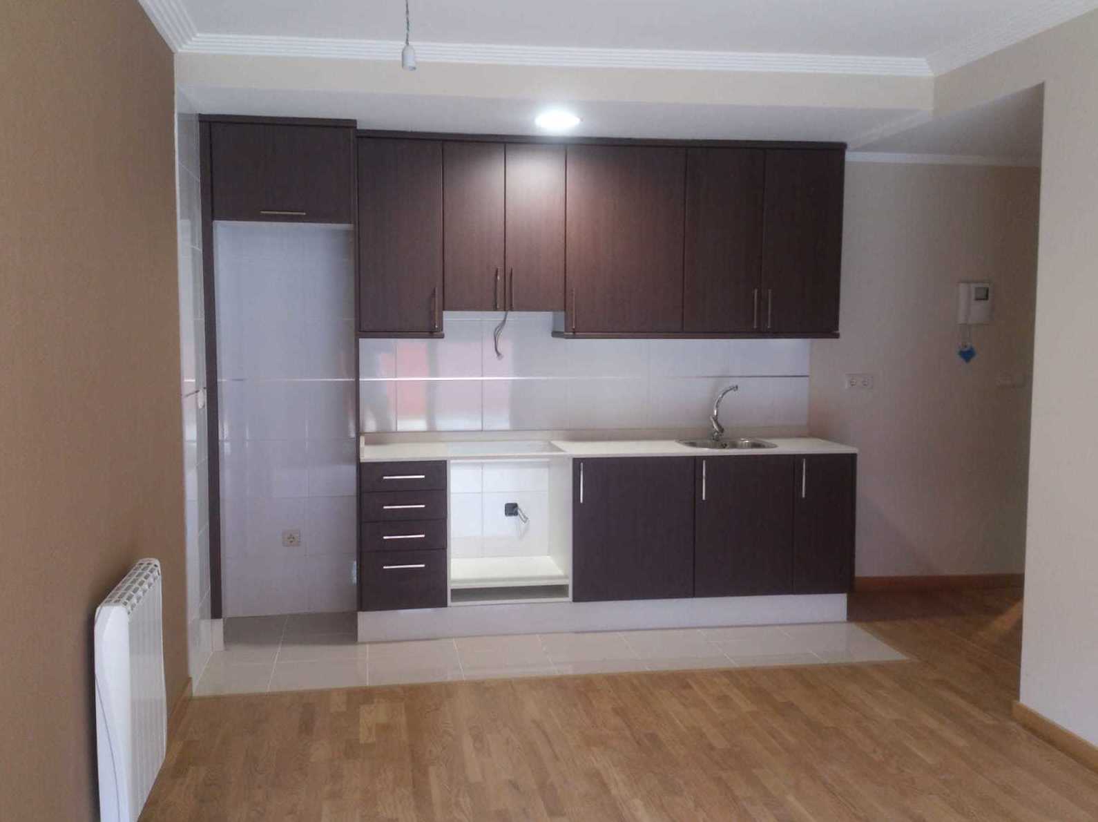 VENTA DE PISO: Servicios de Inmobiliaria Mosteiro VENTA DE PISO: Servicios de Inmobiliaria Mosteiro