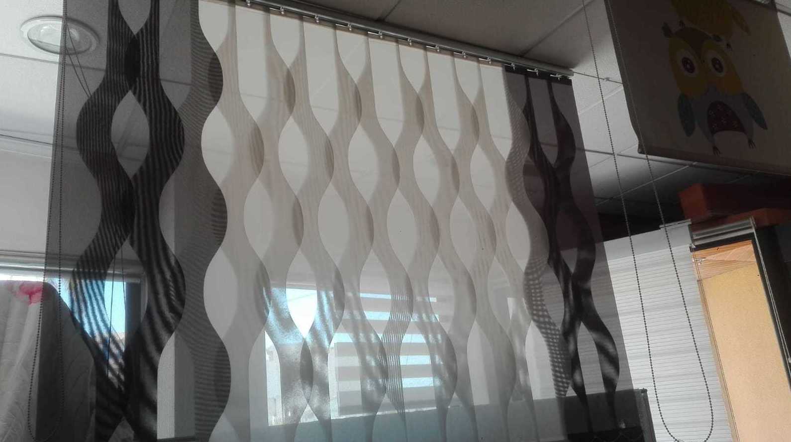 Cortinas verticales con ondas en Murcia Cortinas verticales con ondas en Murcia