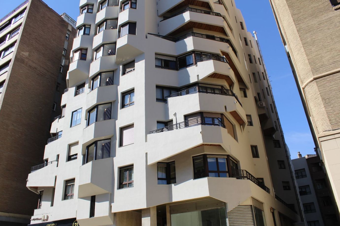 Sagasta, local no comercial, en venta, 338 metros: de Fincas Goya Sagasta, local no comercial, en venta, 338 metros: de Fincas Goya