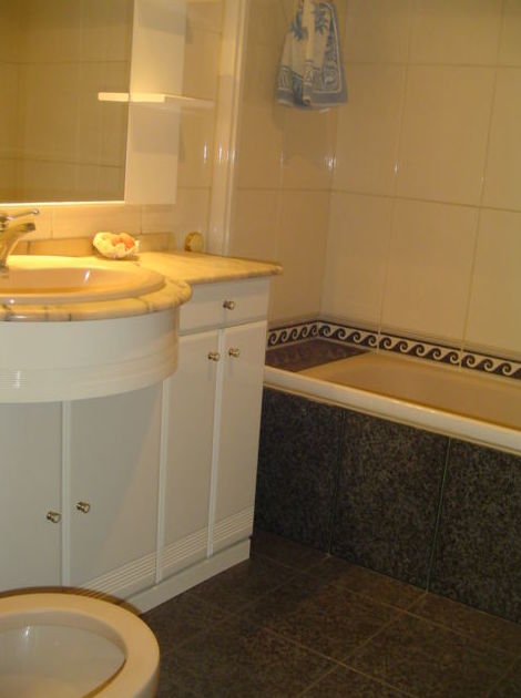 Gallur ( Zaragoza ), calle Cortes de Aragon nº 21, 4 dormitorios, 2 baños: Inmuebles de Fincas Goya Gallur ( Zaragoza ), calle Cortes de Aragon nº 21, 4 dormitorios, 2 baños: Inmuebles de Fincas Goya