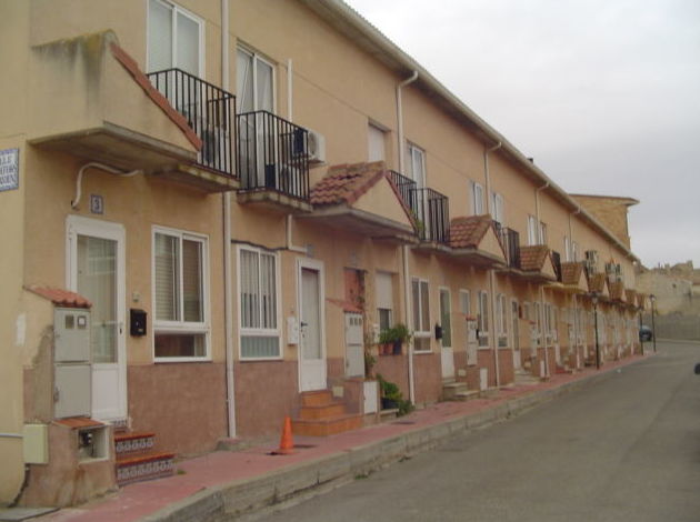 La Muela, calle Dionisio Lasuen, adosado de Entidad Bancaria: de Fincas Goya La Muela, calle Dionisio Lasuen, adosado de Entidad Bancaria: de Fincas Goya