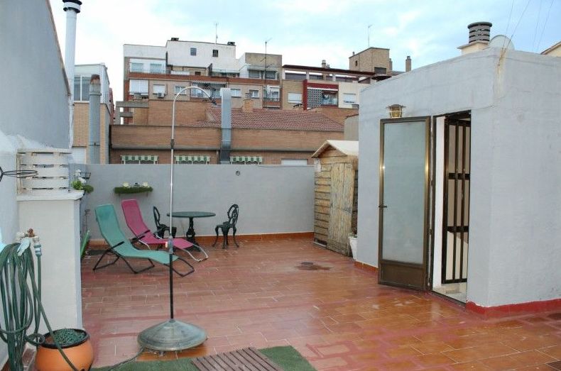 Casa independiente en Delicias calle Don Pedro de Luna Casa independiente en Delicias calle Don Pedro de Luna