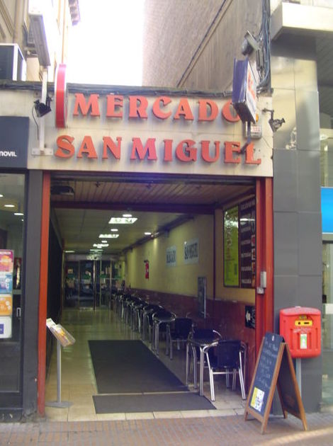 Puestos de Mercado en Mercado San Miguel, calle San Miguel 14 Puestos de Mercado en Mercado San Miguel, calle San Miguel 14