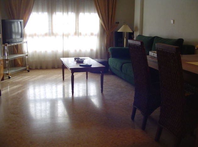 Gallur ( Zaragoza ), calle Cortes de Aragon nº 21, 4 dormitorios, 2 baños: Inmuebles de Fincas Goya Gallur ( Zaragoza ), calle Cortes de Aragon nº 21, 4 dormitorios, 2 baños: Inmuebles de Fincas Goya