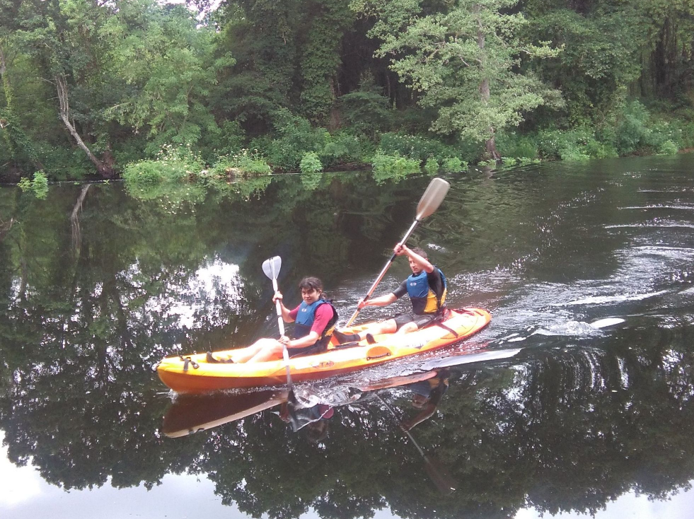 Ruta en Kayak por el río Miño: Actividades de Taberna O´Cruceiro Multiaventura Ruta en Kayak por el río Miño: Actividades de Taberna O´Cruceiro Multiaventura