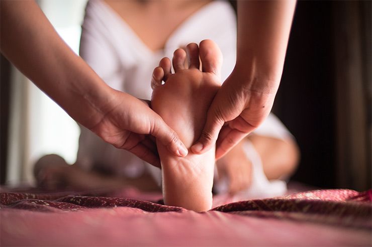Reflexología: Tratamientos de Equilibra Estética Avanzada Reflexología: Tratamientos de Equilibra Estética Avanzada