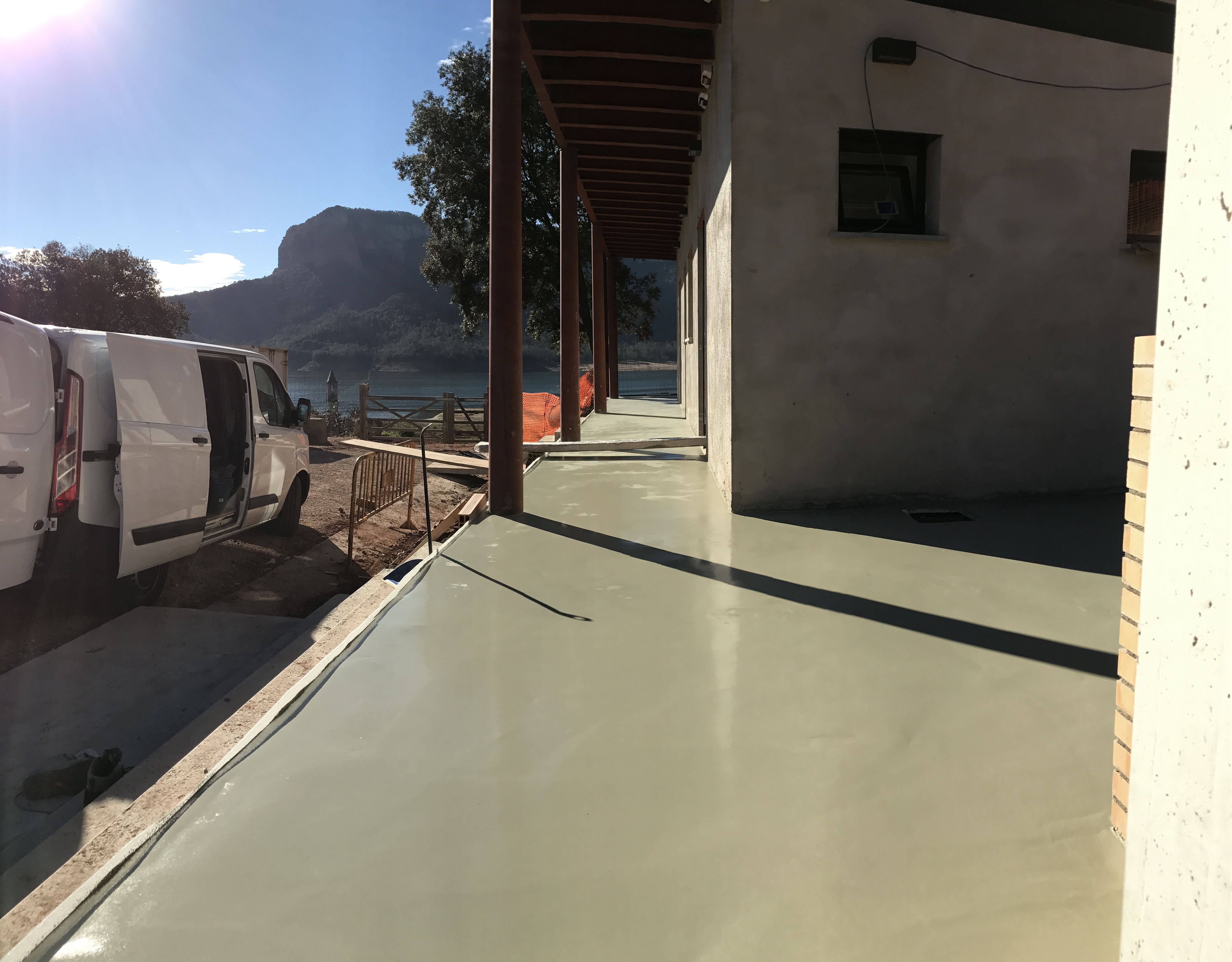 Pintado de suelo en Naves: Servicios de Pavimentos Aplifort Pintado de suelo en Naves: Servicios de Pavimentos Aplifort