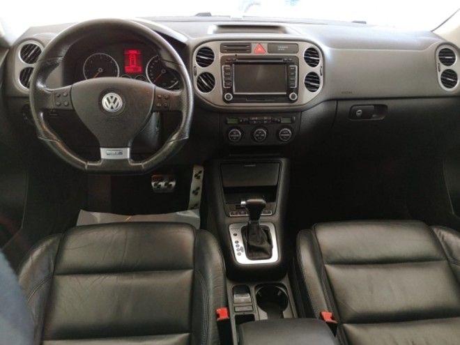 VOLKSWAGEN TIGUAN 2.0 TDI R-LINE: Coches de Evolutions Cars VOLKSWAGEN TIGUAN 2.0 TDI R-LINE: Coches de Evolutions Cars