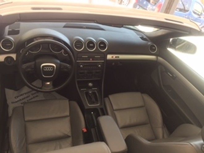 Audi A4 2.0 TDI Cabrio S- Line: Coches de Evolutions Cars Audi A4 2.0 TDI Cabrio S- Line: Coches de Evolutions Cars