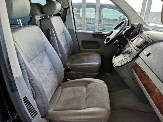 VOLKSWAGEN TRANSPORTER MULTIVAN 2.5 TDI: Coches de Evolutions Cars VOLKSWAGEN TRANSPORTER MULTIVAN 2.5 TDI: Coches de Evolutions Cars