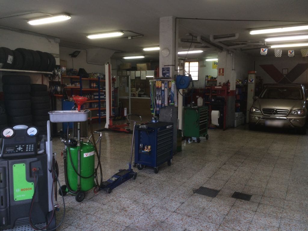 Pre ITV: Servicios de Taller Motor 94 Arroyomolinos Pre ITV: Servicios de Taller Motor 94 Arroyomolinos