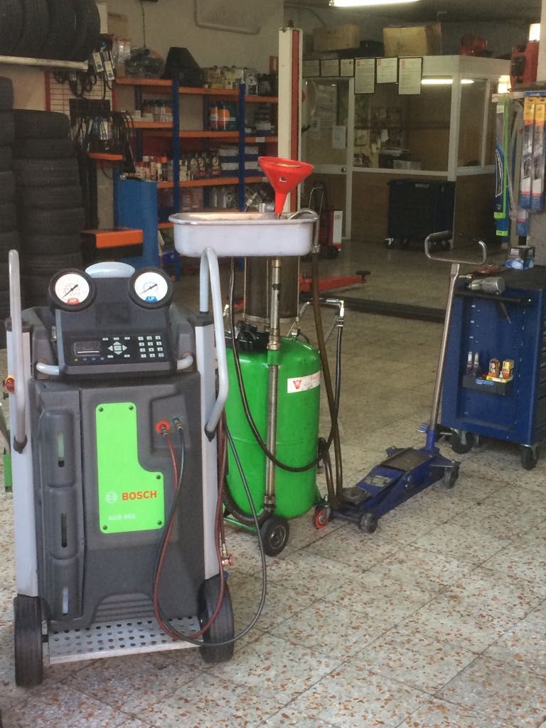 Mecánica rápida: Servicios de Taller Motor 94 Arroyomolinos Mecánica rápida: Servicios de Taller Motor 94 Arroyomolinos