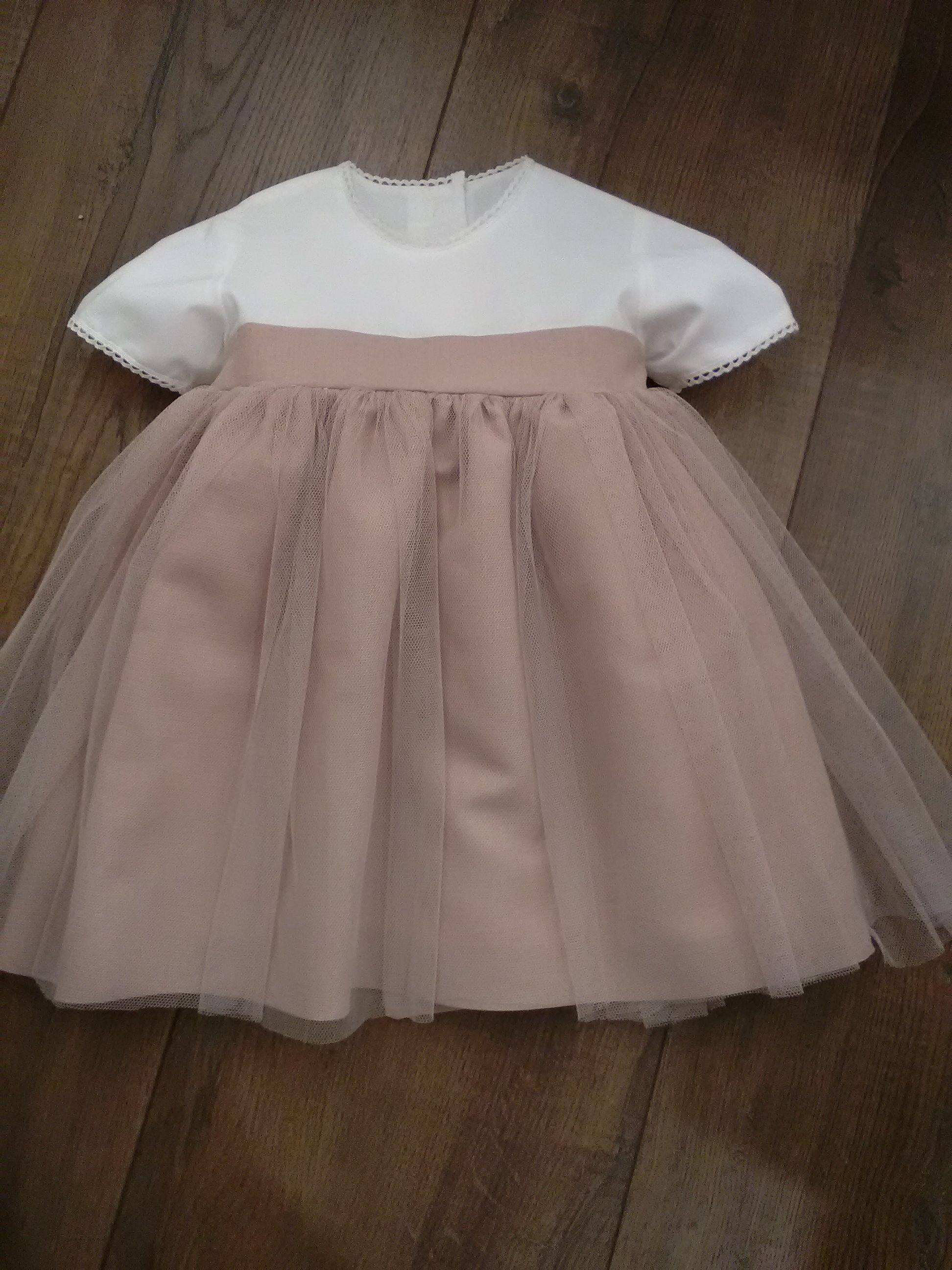 Trajes para bautizos y comuniones: Lencería y ropa para bebé de Loly Carreras Trajes para bautizos y comuniones: Lencería y ropa para bebé de Loly Carreras