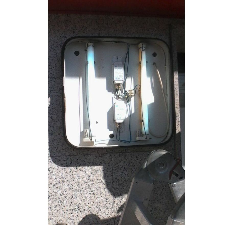 Averías eléctricas: Servicios de Instalación y mantenimiento José A. Muñoz Averías eléctricas: Servicios de Instalación y mantenimiento José A. Muñoz