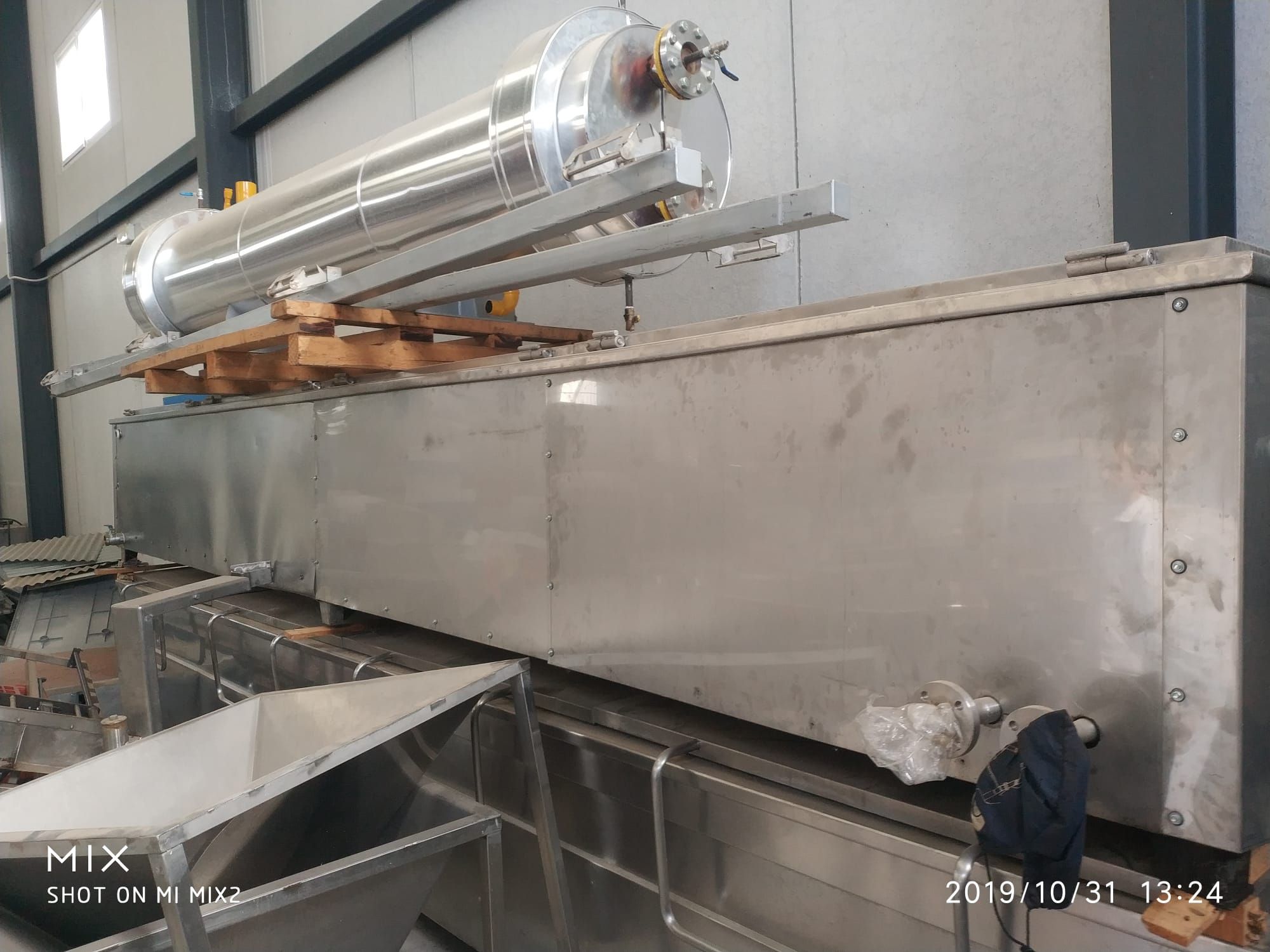 2 marmitas de vapor de 4 carros cada una: de MAQUIMUR 2 marmitas de vapor de 4 carros cada una: de MAQUIMUR