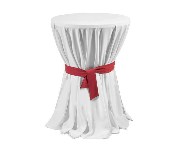 Mesa alta vestida en blanco con lazo: Alquiler de Mantelería & Menaje Mesa alta vestida en blanco con lazo: Alquiler de Mantelería & Menaje