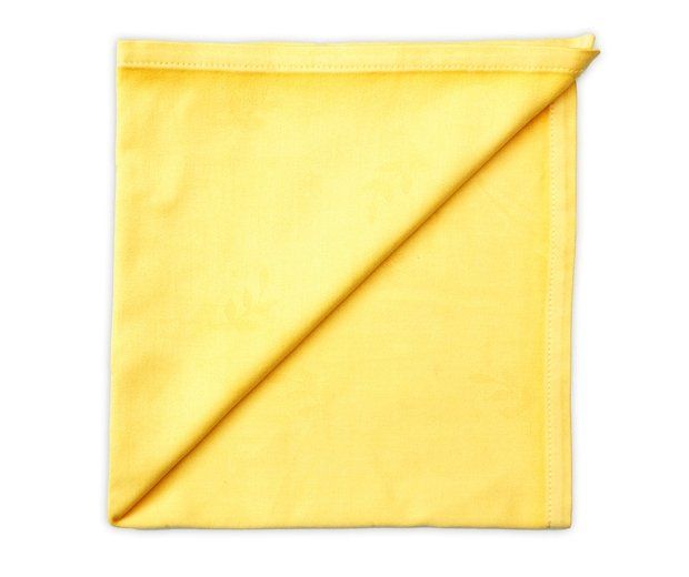 Servilleta color amarillo 50 cm x 50 cm: Alquiler de Mantelería & Menaje Servilleta color amarillo 50 cm x 50 cm: Alquiler de Mantelería & Menaje
