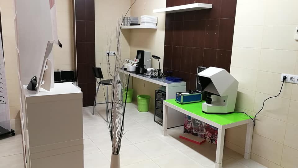 Examen optométrico: Servicios y productos de Vistalia Óptica Alba Examen optométrico: Servicios y productos de Vistalia Óptica Alba