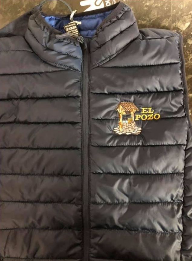 Chalecos con anagrama bordado bar el pozo Chalecos con anagrama bordado bar el pozo