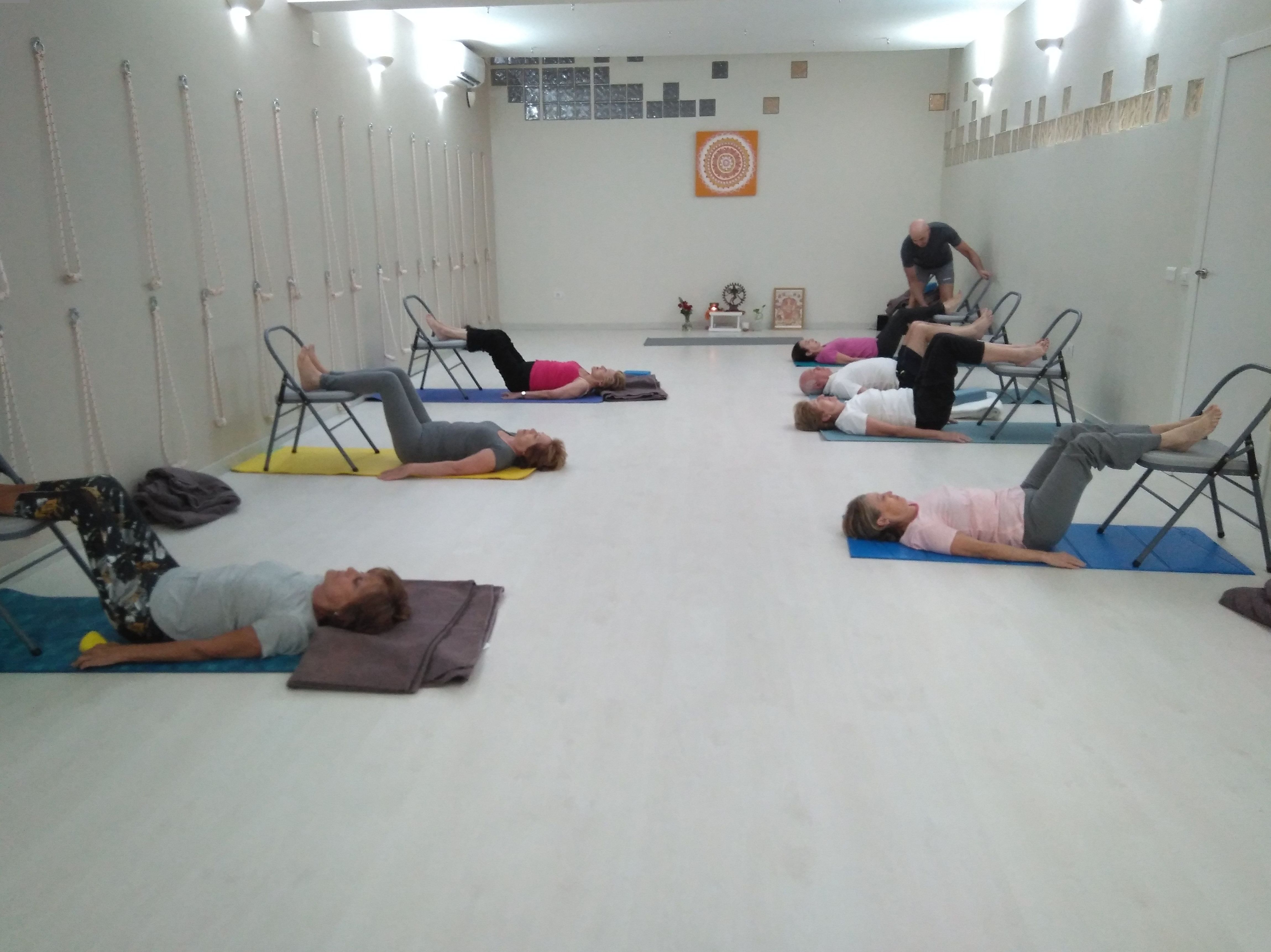 Terapia Yoga Centro de Yoga Ama Terapia Yoga Centro de Yoga Ama