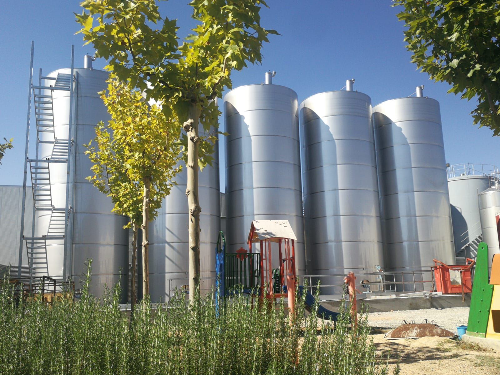 Depositos de almacenamiento de acero inoxidable AISI-304 y AISI-316: Servicios de Servicios Inoxidables Albacete Depositos de almacenamiento de acero inoxidable AISI-304 y AISI-316: Servicios de Servicios Inoxidables Albacete