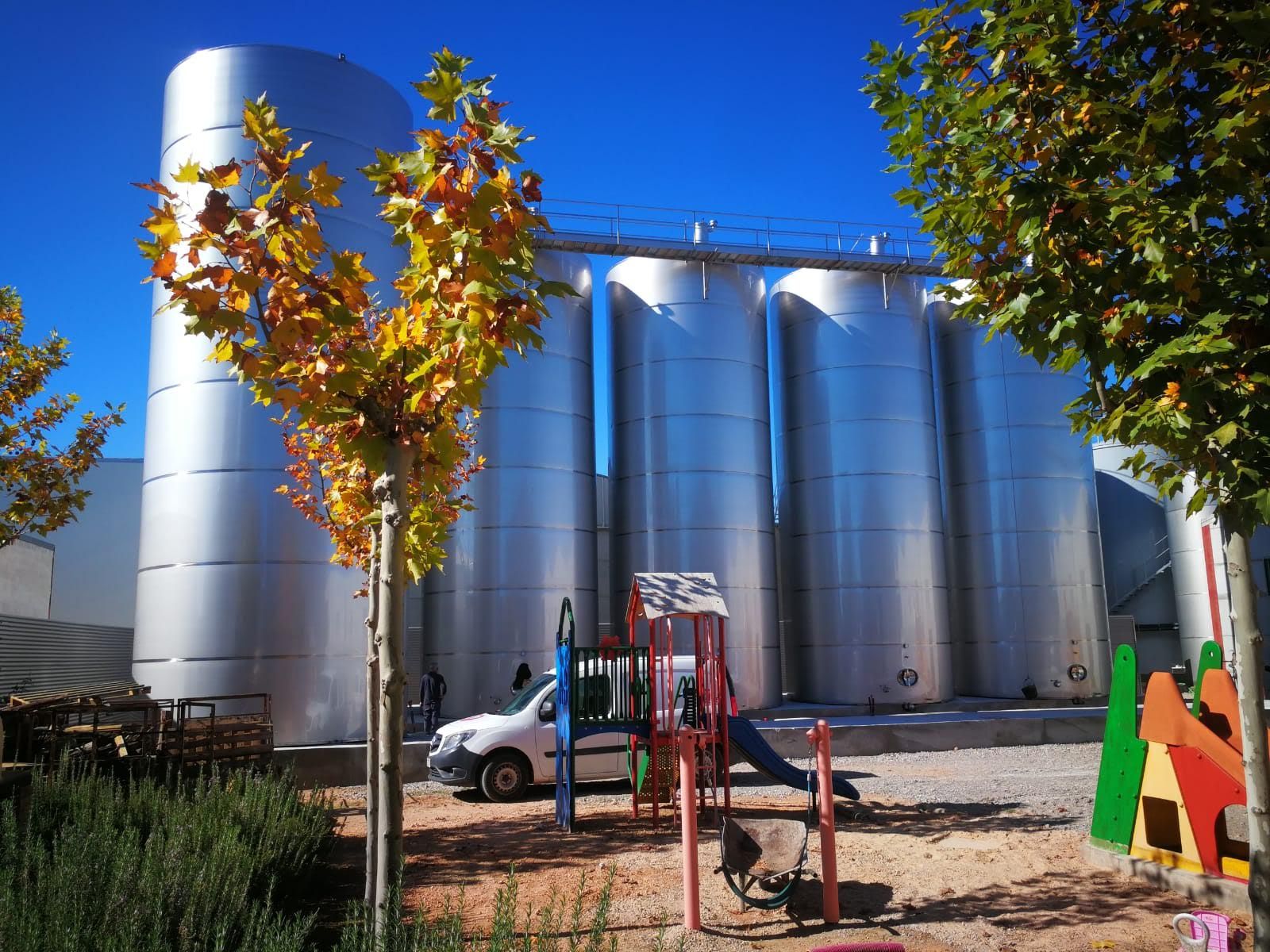 Depositos de almacenamiento de acero inoxidable AISI-304 y AISI-316: Servicios de Servicios Inoxidables Albacete Depositos de almacenamiento de acero inoxidable AISI-304 y AISI-316: Servicios de Servicios Inoxidables Albacete