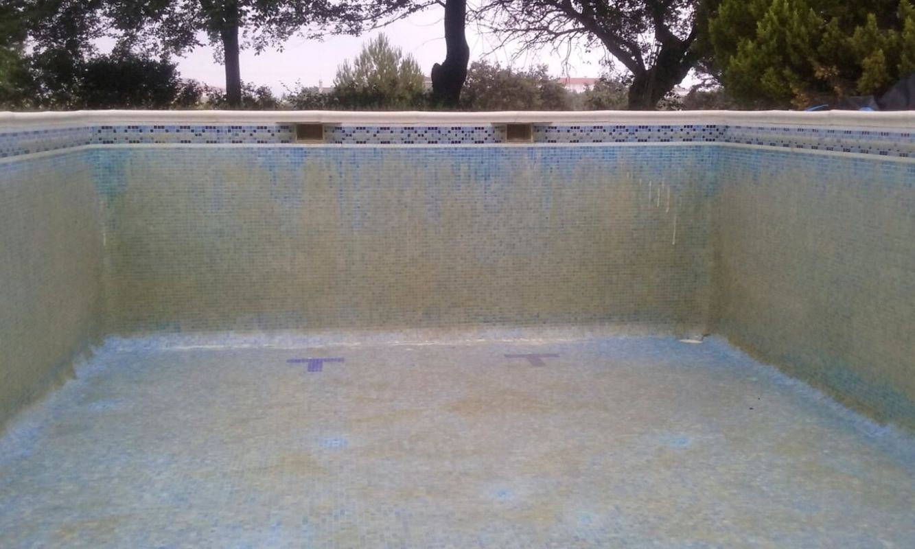 Limpieza de vasos de piscina en Pozoblanco