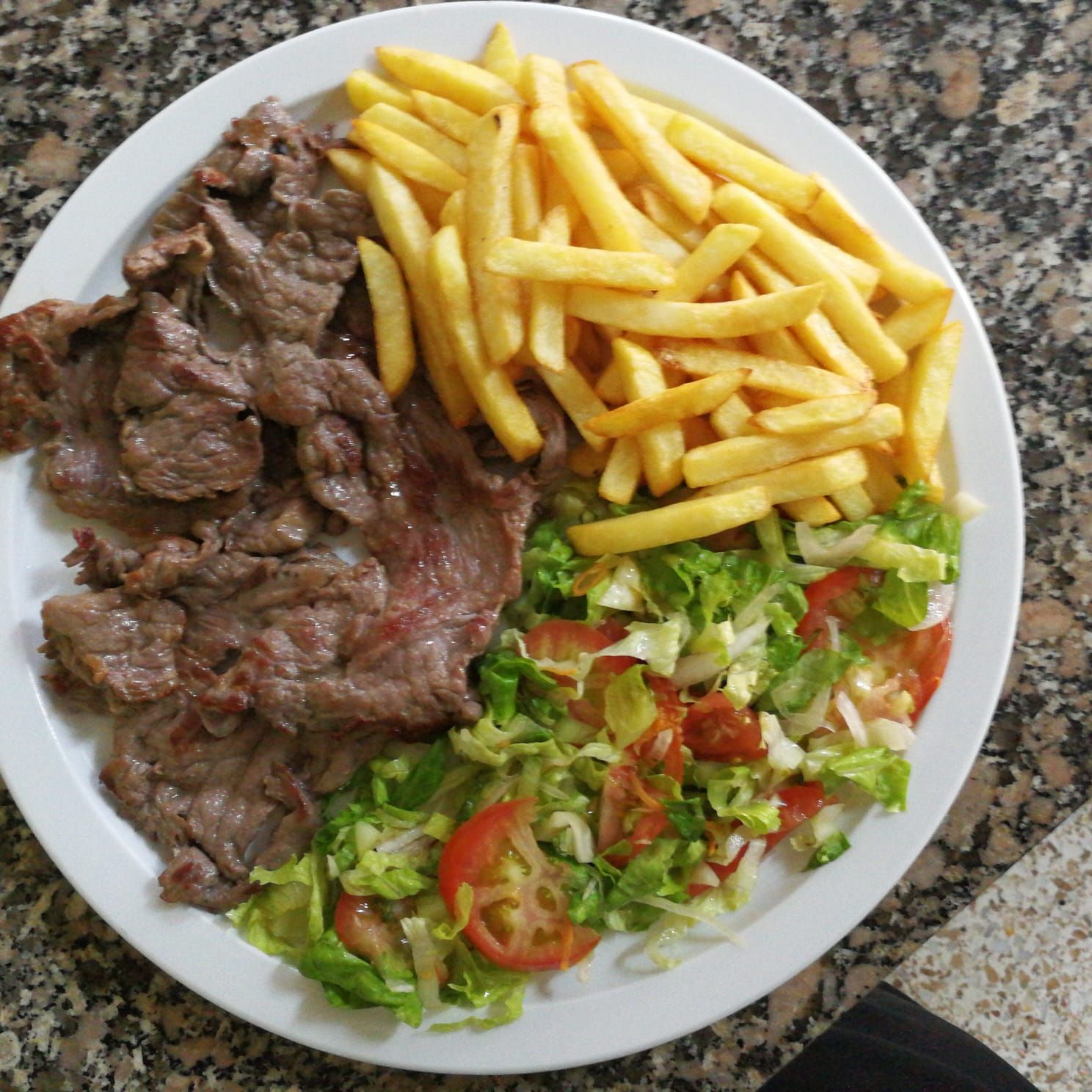 Platos combinados: Carta de Bar Cafetería Los Amigos Platos combinados: Carta de Bar Cafetería Los Amigos