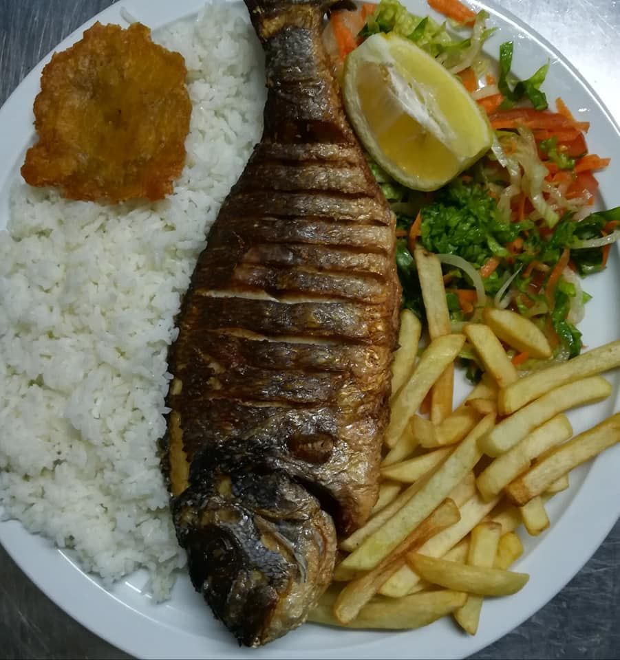 Pescado frito: Carta de Bar Cafetería Los Amigos Pescado frito: Carta de Bar Cafetería Los Amigos