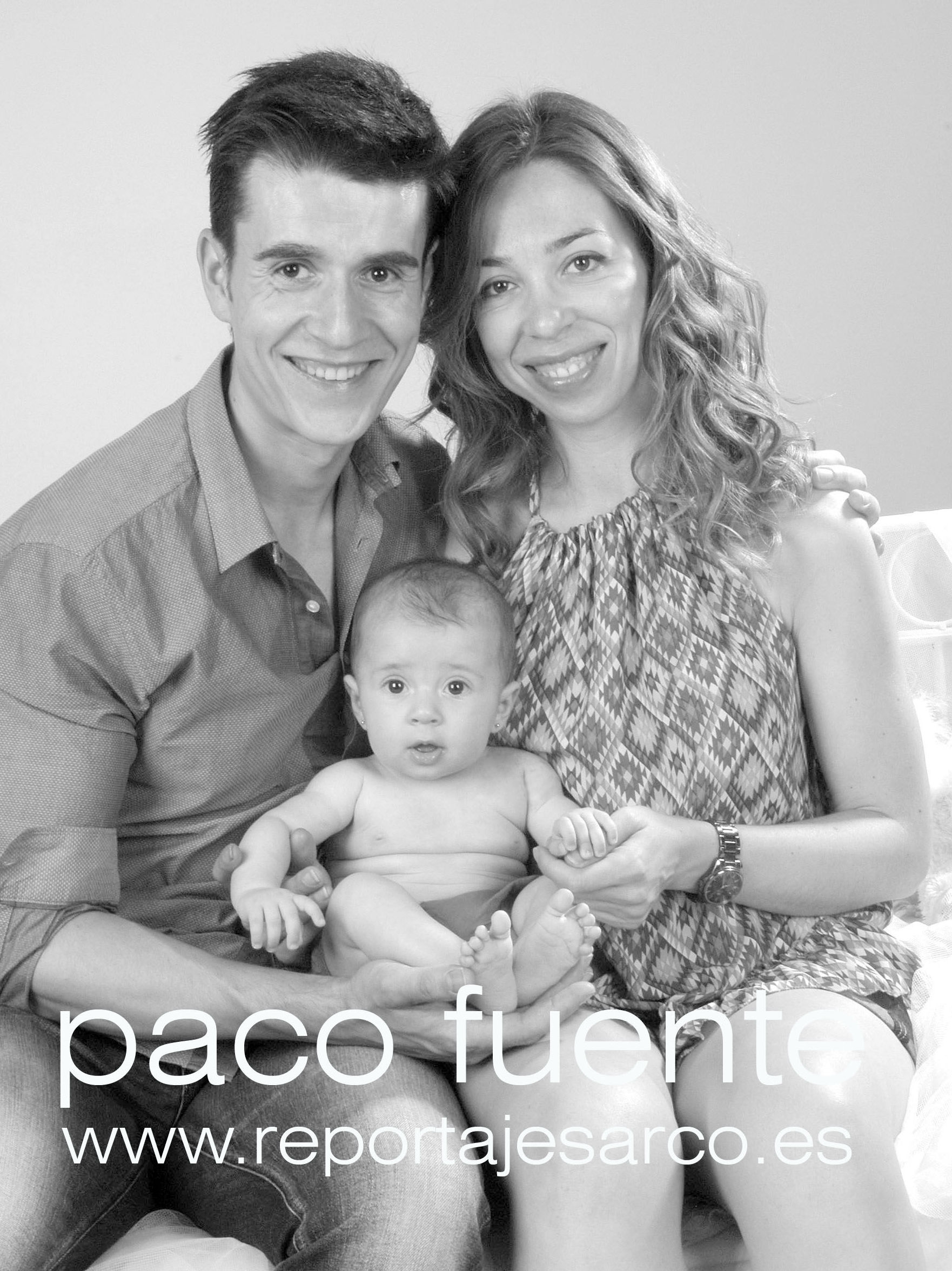 Estudio fotográfico en Burgos. Fotografía familiar en Burgos Estudio fotográfico en Burgos. Fotografía familiar en Burgos