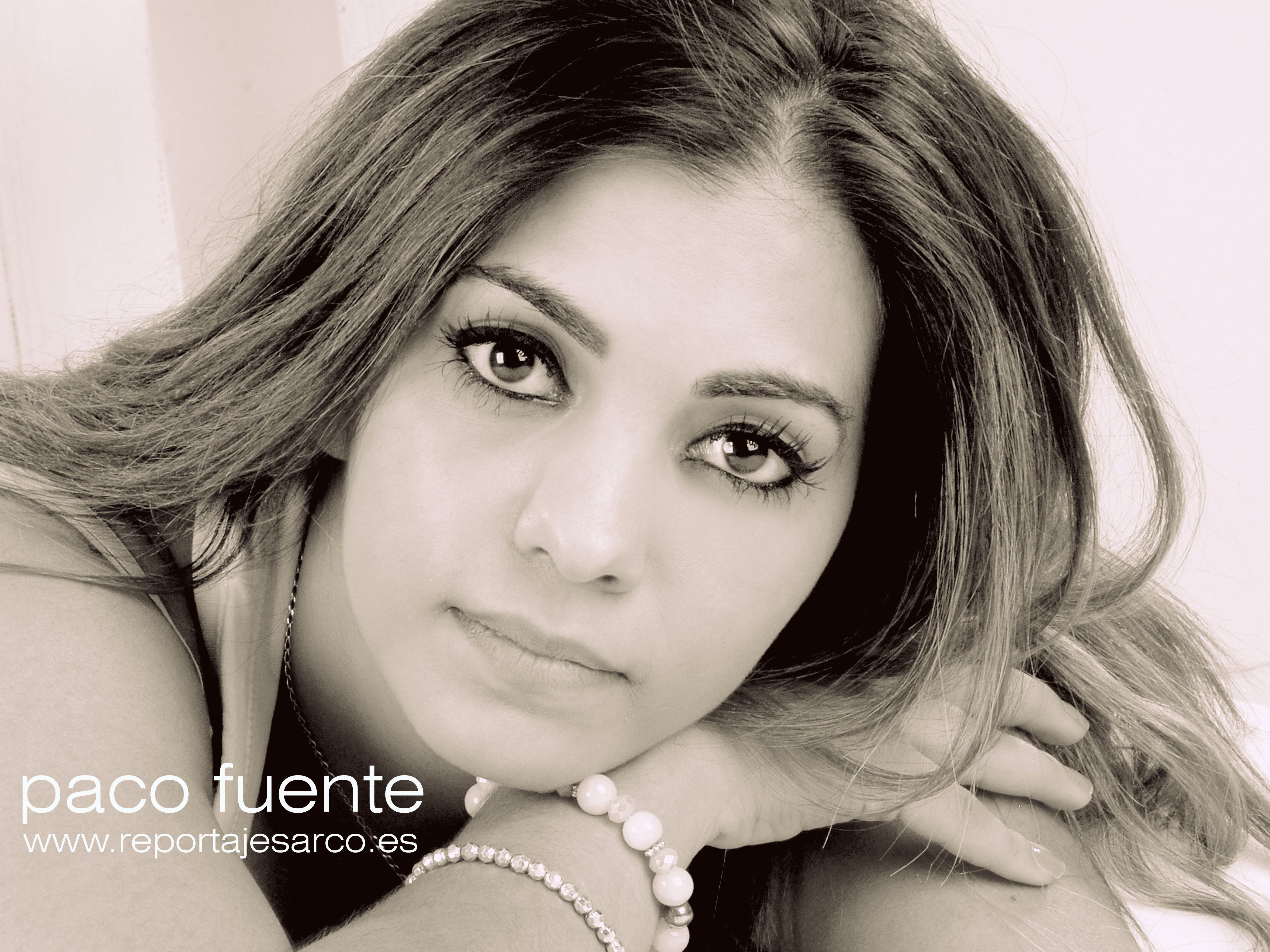 Fotógrafo en Burgos - Modelo de fotografía Fotógrafo en Burgos - Modelo de fotografía