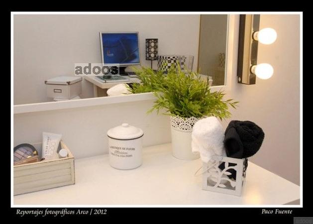 Alquiler ESTUDIO FOTOGRAFICO - Detalle del Camerino Alquiler ESTUDIO FOTOGRAFICO - Detalle del Camerino