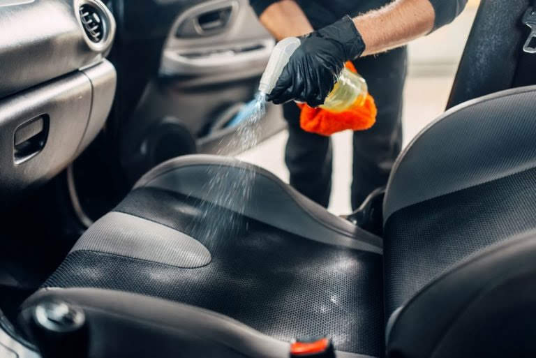 Interior Detalle 35€/ Indicanos Dirección Hora: Servicios y tarifas de Ecolavacoches Profesional Interior Detalle 35€/ Indicanos Dirección Hora: Servicios y tarifas de Ecolavacoches Profesional