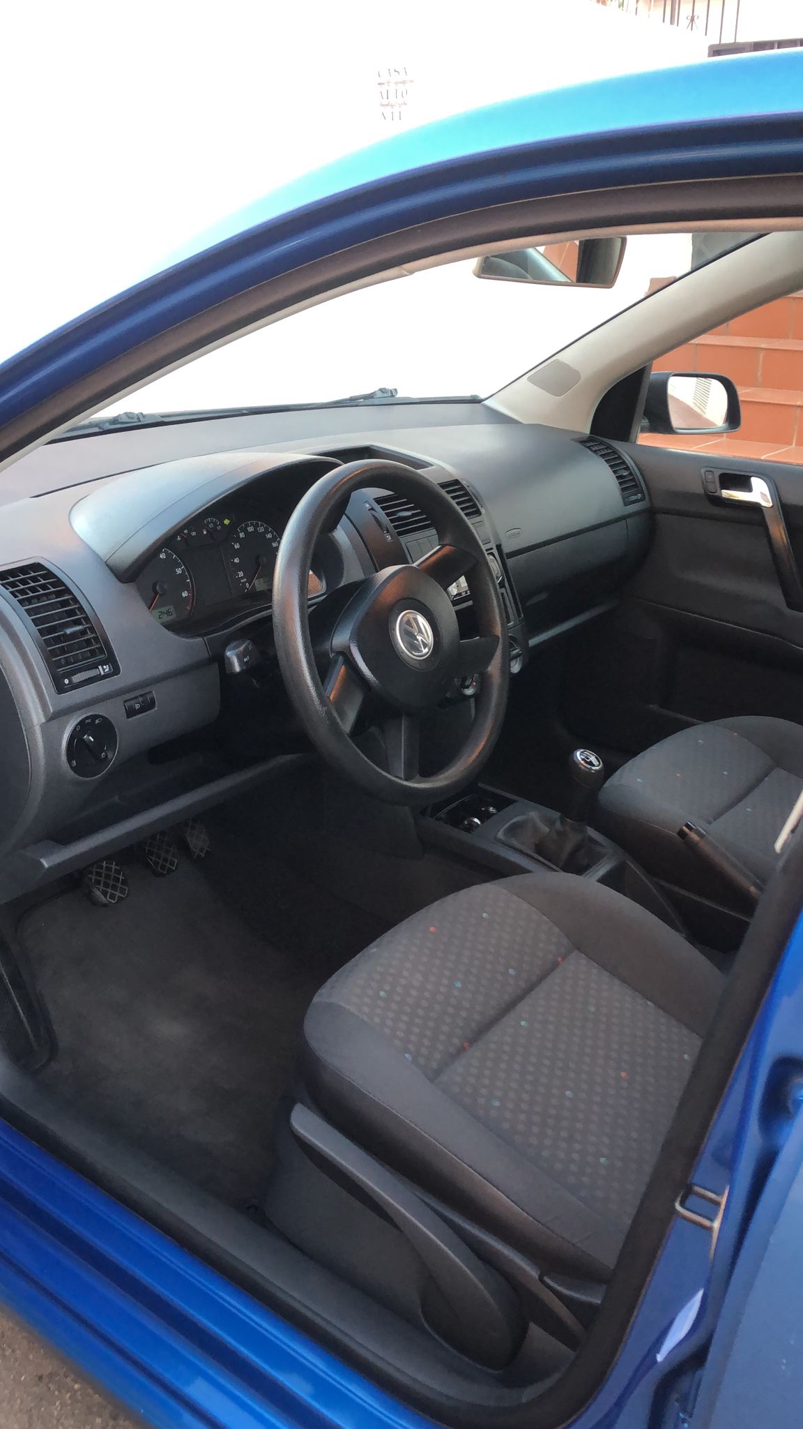 Interior Detalle 35€/ Indicanos Dirección Hora: Servicios y tarifas de Ecolavacoches Profesional Interior Detalle 35€/ Indicanos Dirección Hora: Servicios y tarifas de Ecolavacoches Profesional