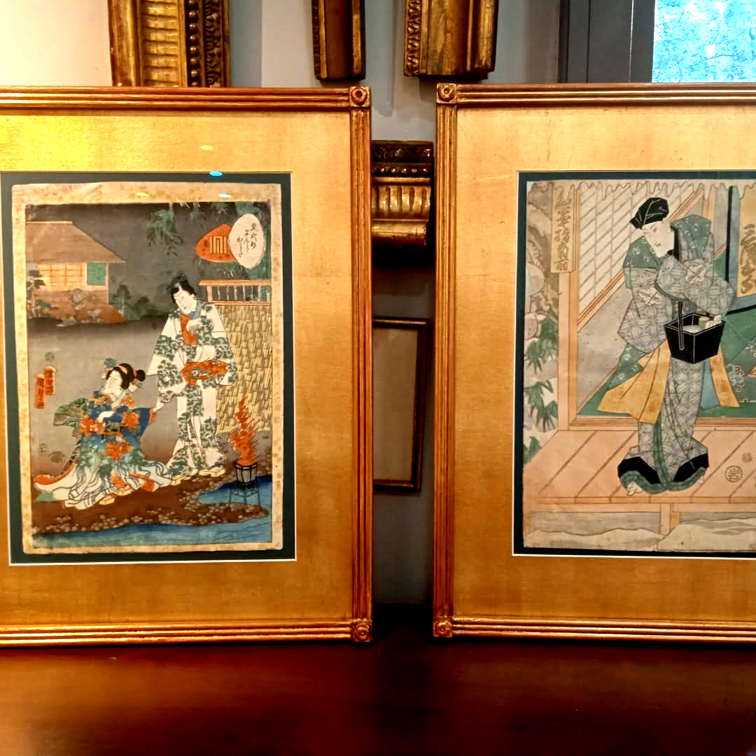 Motivos orientales con paspartú dorado