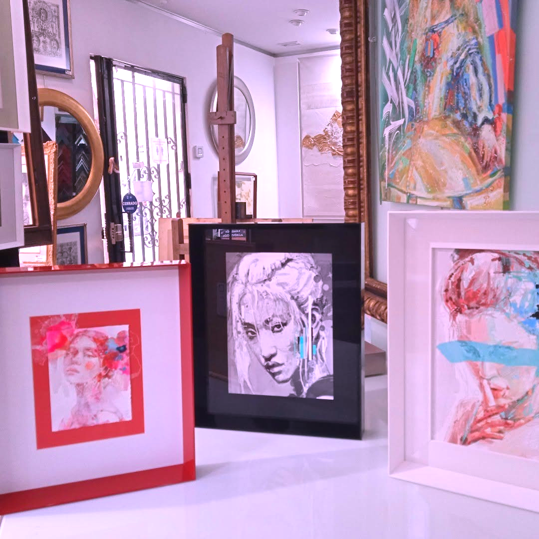 Modelos de enmarcación con moldura en ángulo