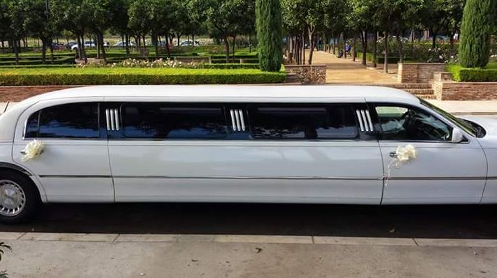 Alquiler con chófer - Limusinas: Servicios de Autobuses Berrocal Alquiler con chófer - Limusinas: Servicios de Autobuses Berrocal