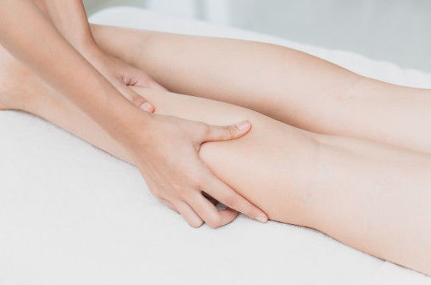 Masaje de piernas cansadas: Nuestros productos de Lobell Salón de belleza Masaje de piernas cansadas: Nuestros productos de Lobell Salón de belleza