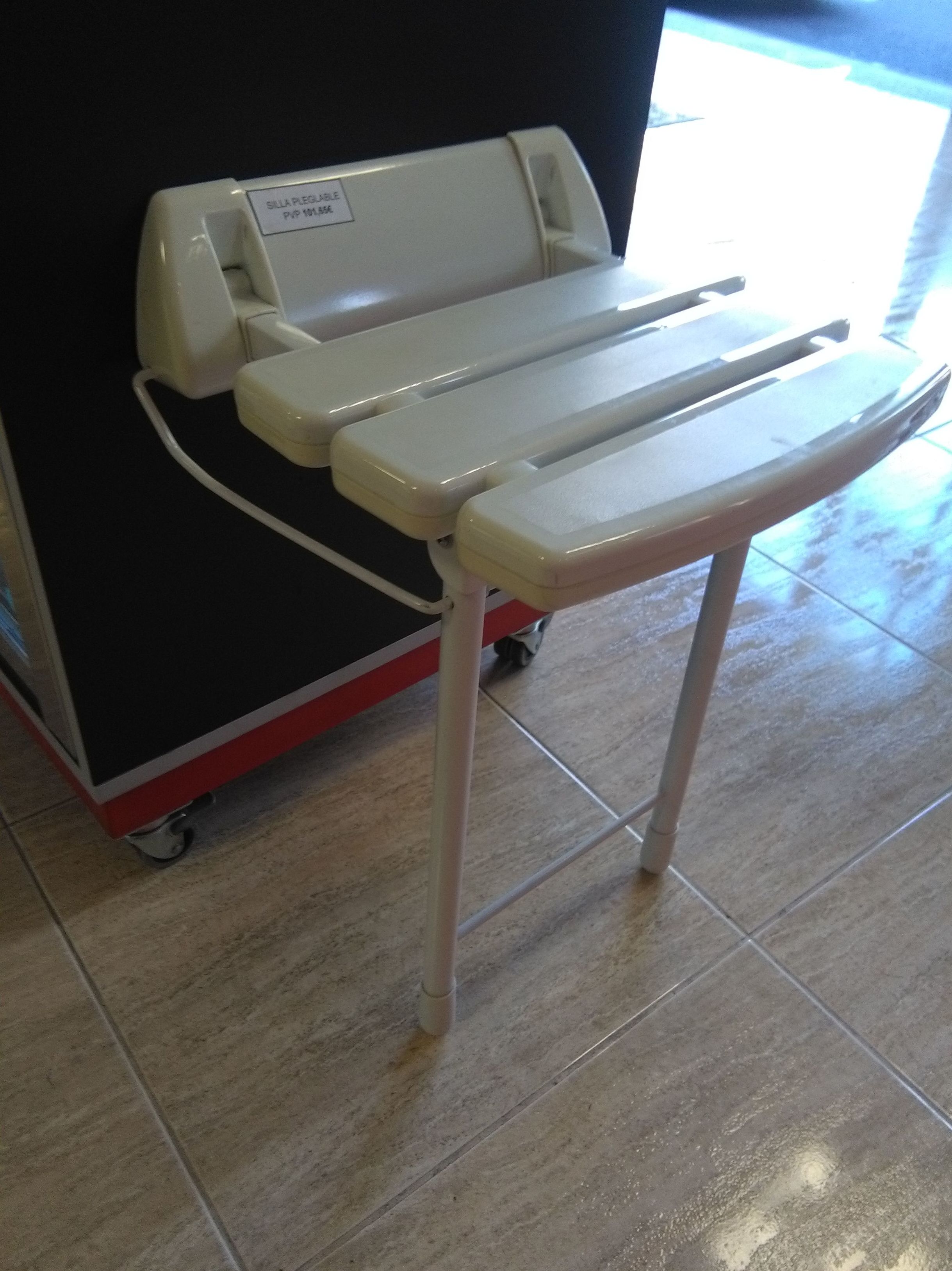 Silla plegables : Servicios de MAMPARAS WAJAL Silla plegables : Servicios de MAMPARAS WAJAL