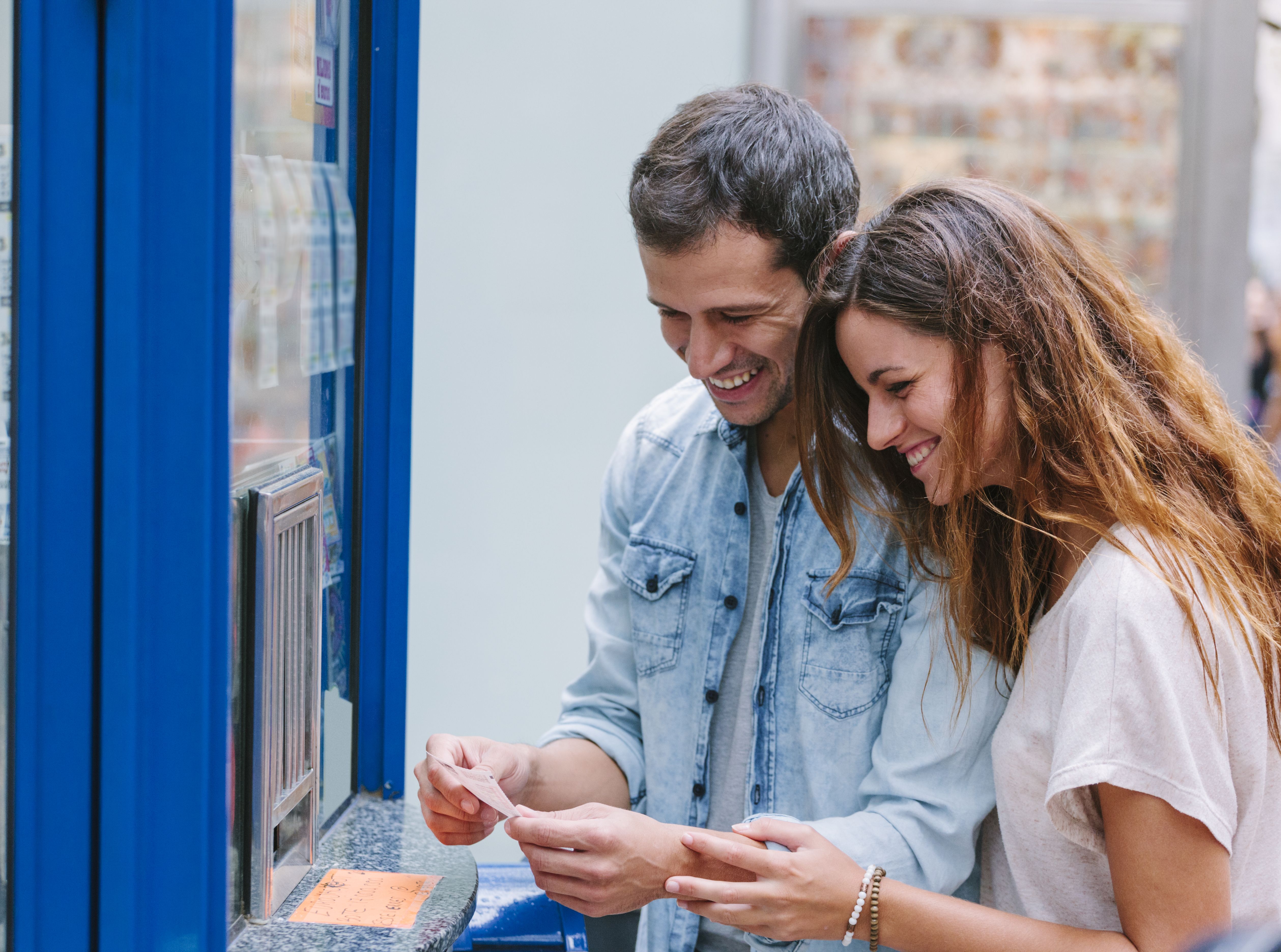 Venta por teléfono, e-mail o whatsapp: Servicios de Administración de Lotería 31 Santander Venta por teléfono, e-mail o whatsapp: Servicios de Administración de Lotería 31 Santander