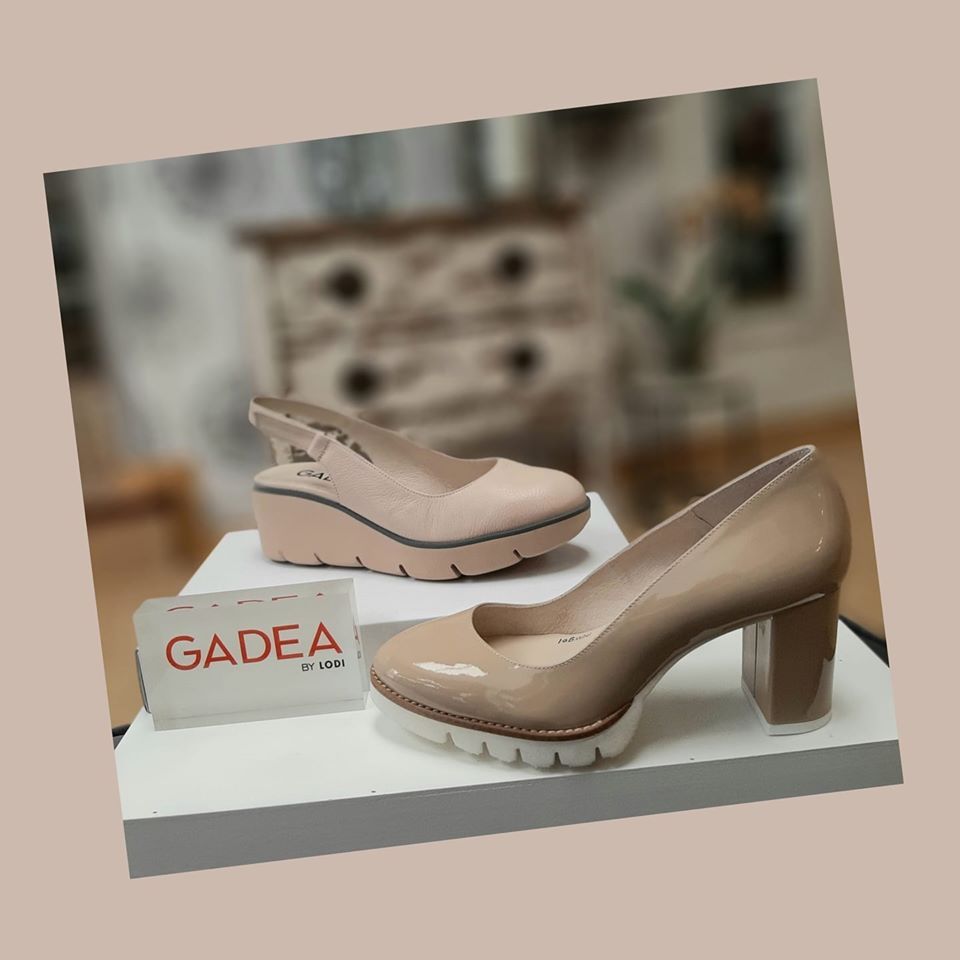 Zapatos de mujer: Zapatería de Nica Sabateria Zapatos de mujer: Zapatería de Nica Sabateria