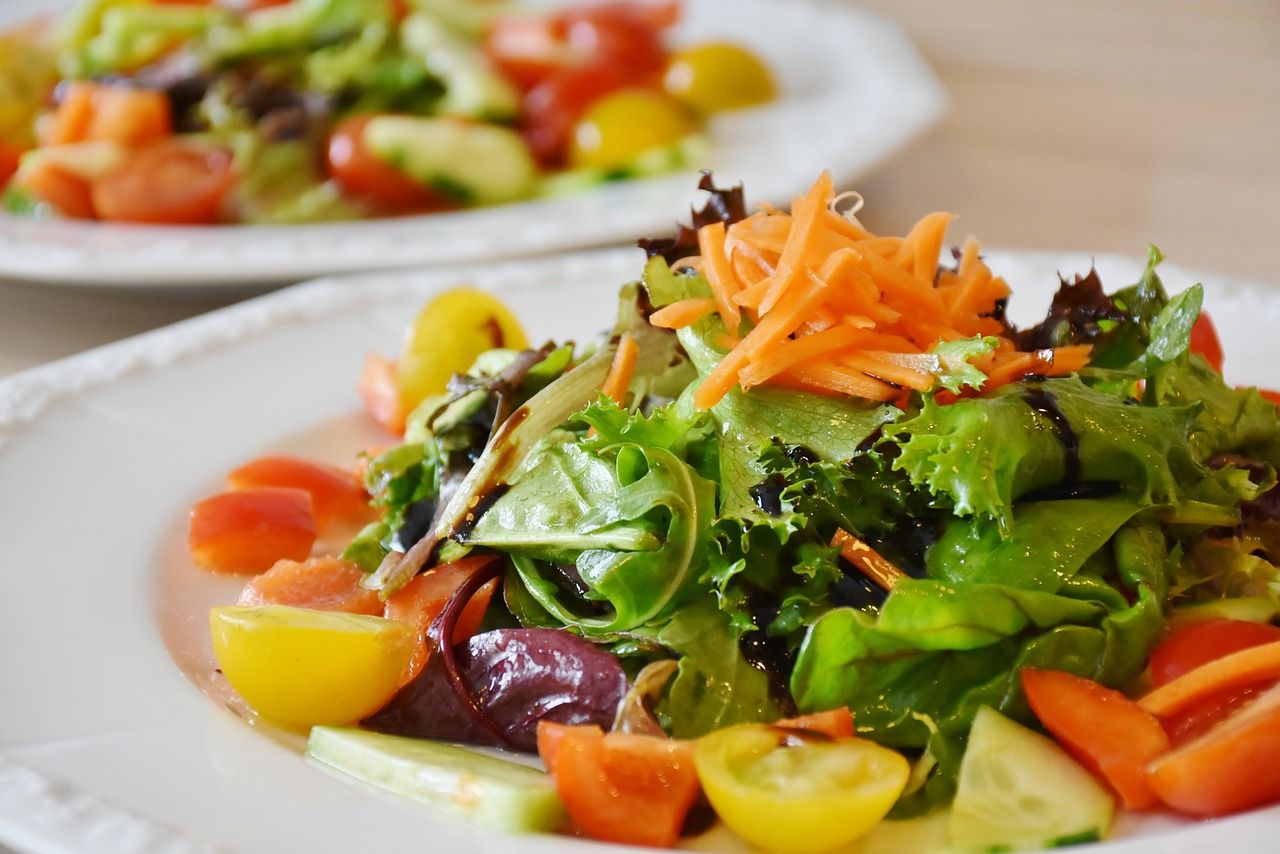 Ensalada: Carta de Tasca La Bodeguita del Colgadizo Ensalada: Carta de Tasca La Bodeguita del Colgadizo