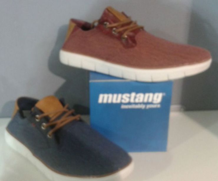 Calzado casual de señora y caballero: Calzado y complementos de ZAPATERÍA SCARPE Calzado casual de señora y caballero: Calzado y complementos de ZAPATERÍA SCARPE