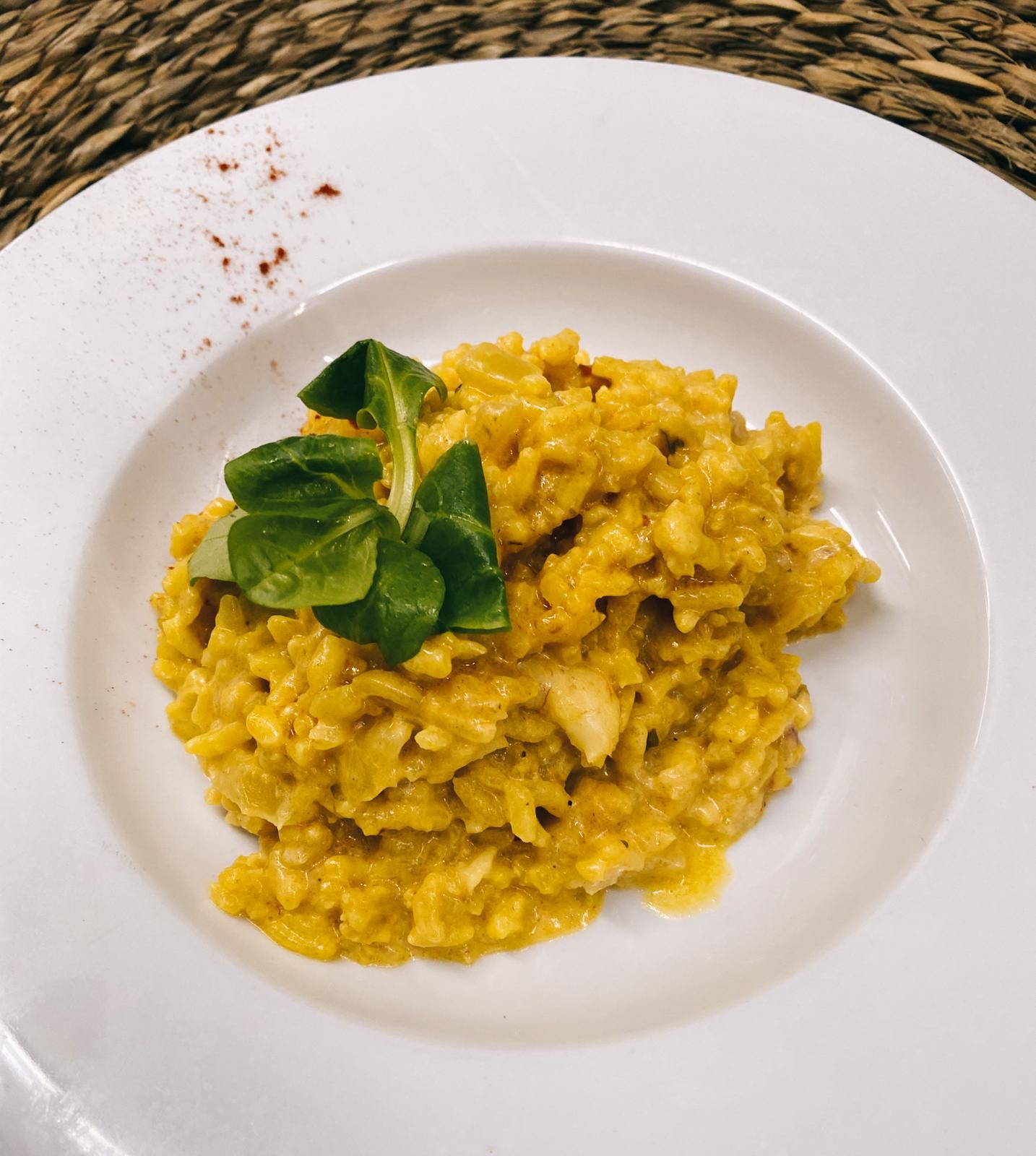 Carta, para picar, ensaladas, nuestros arroces, paellas o fideuás: Productos de Restaurante Sa Goleta Carta, para picar, ensaladas, nuestros arroces, paellas o fideuás: Productos de Restaurante Sa Goleta