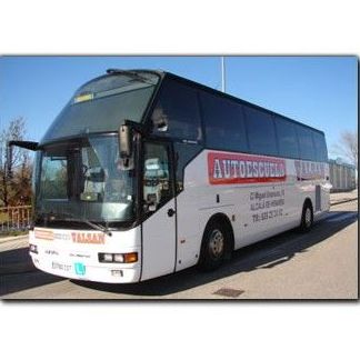 Nuestros vehículos: Permisos y Cursos de Autoescuela Valsan Nuestros vehículos: Permisos y Cursos de Autoescuela Valsan