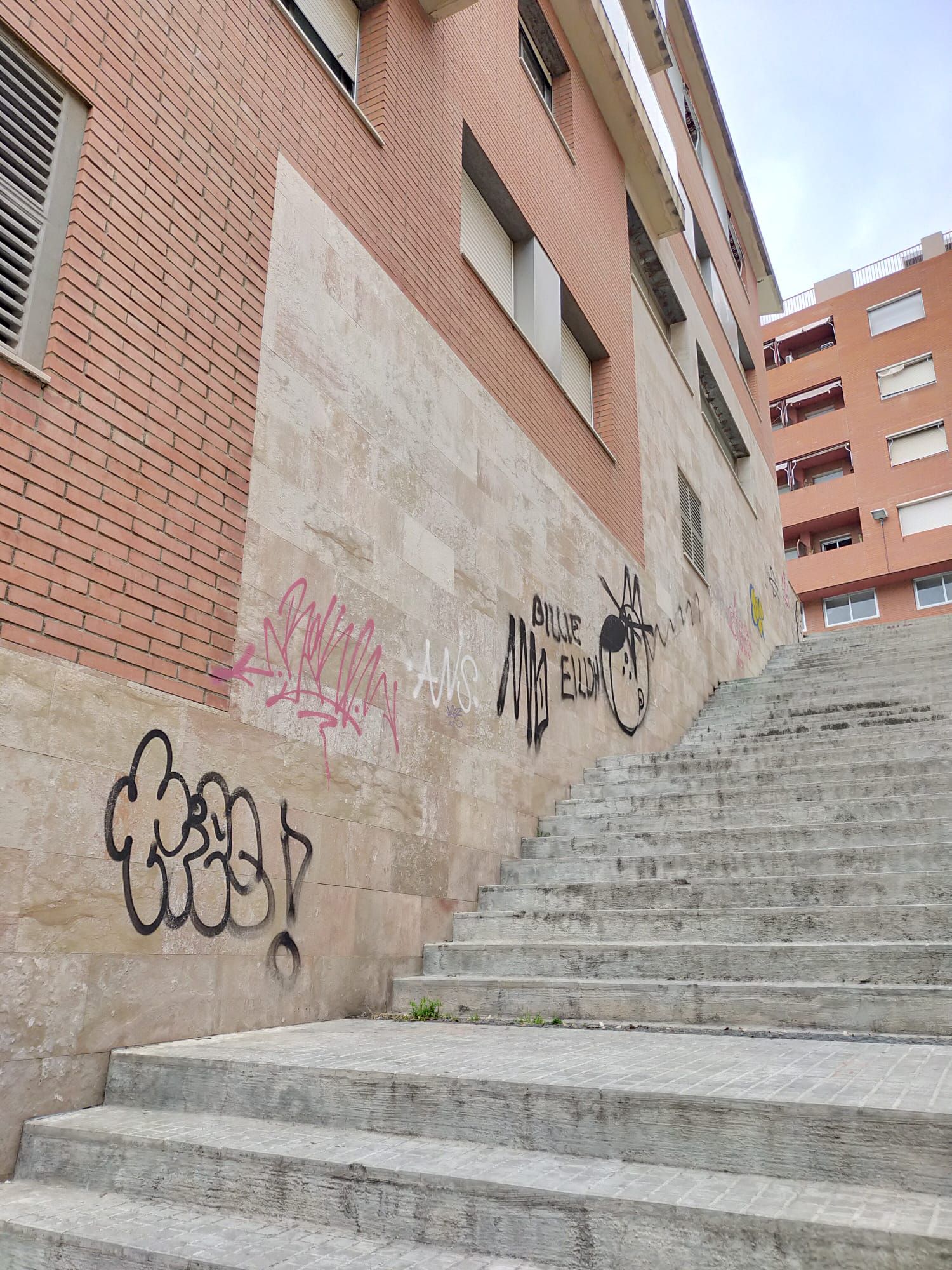 Limpieza de grafitis y protección de fachadas: Servicios de Velagus Garbel Limpieza de grafitis y protección de fachadas: Servicios de Velagus Garbel