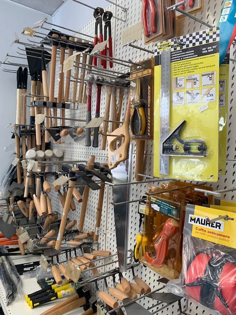 Ferretería: Servicios de Tomás Siquier I Fills - Materiales de Construcción Ferretería: Servicios de Tomás Siquier I Fills - Materiales de Construcción
