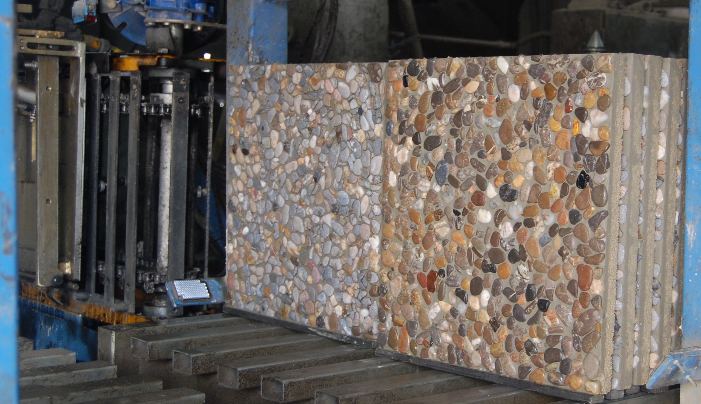 Baldosas de Canto Rodado y Terrazos: Servicios de Tomás Siquier I Fills - Materiales de Construcción Baldosas de Canto Rodado y Terrazos: Servicios de Tomás Siquier I Fills - Materiales de Construcción