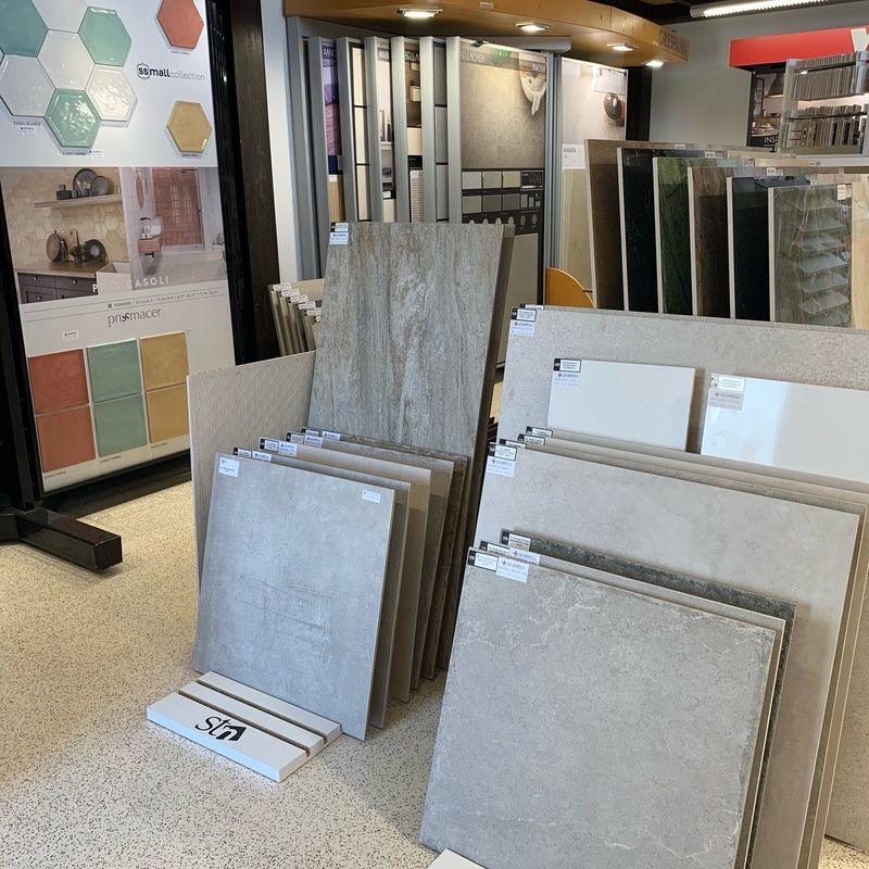 Exposición de revestimientos y pavimentos: Servicios de Tomás Siquier I Fills - Materiales de Construcción Exposición de revestimientos y pavimentos: Servicios de Tomás Siquier I Fills - Materiales de Construcción