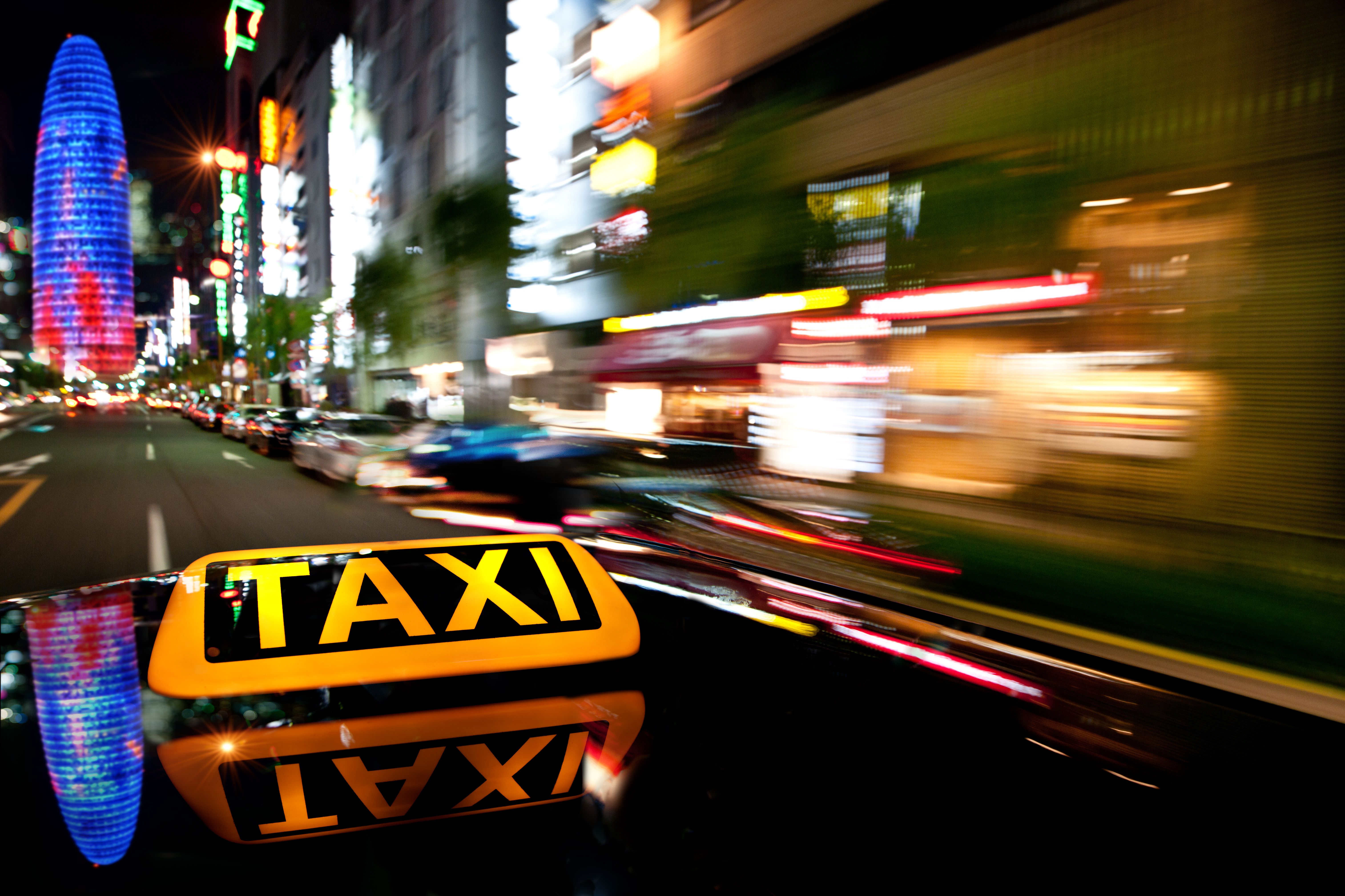 Traslados y recogidas AVE: Servicios de Taxi Ortega Traslados y recogidas AVE: Servicios de Taxi Ortega
